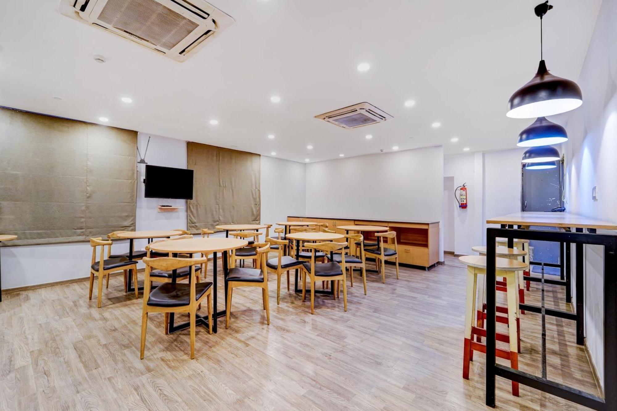 Super Townhouse Four Season Hotel Coimbatore Ngoại thất bức ảnh