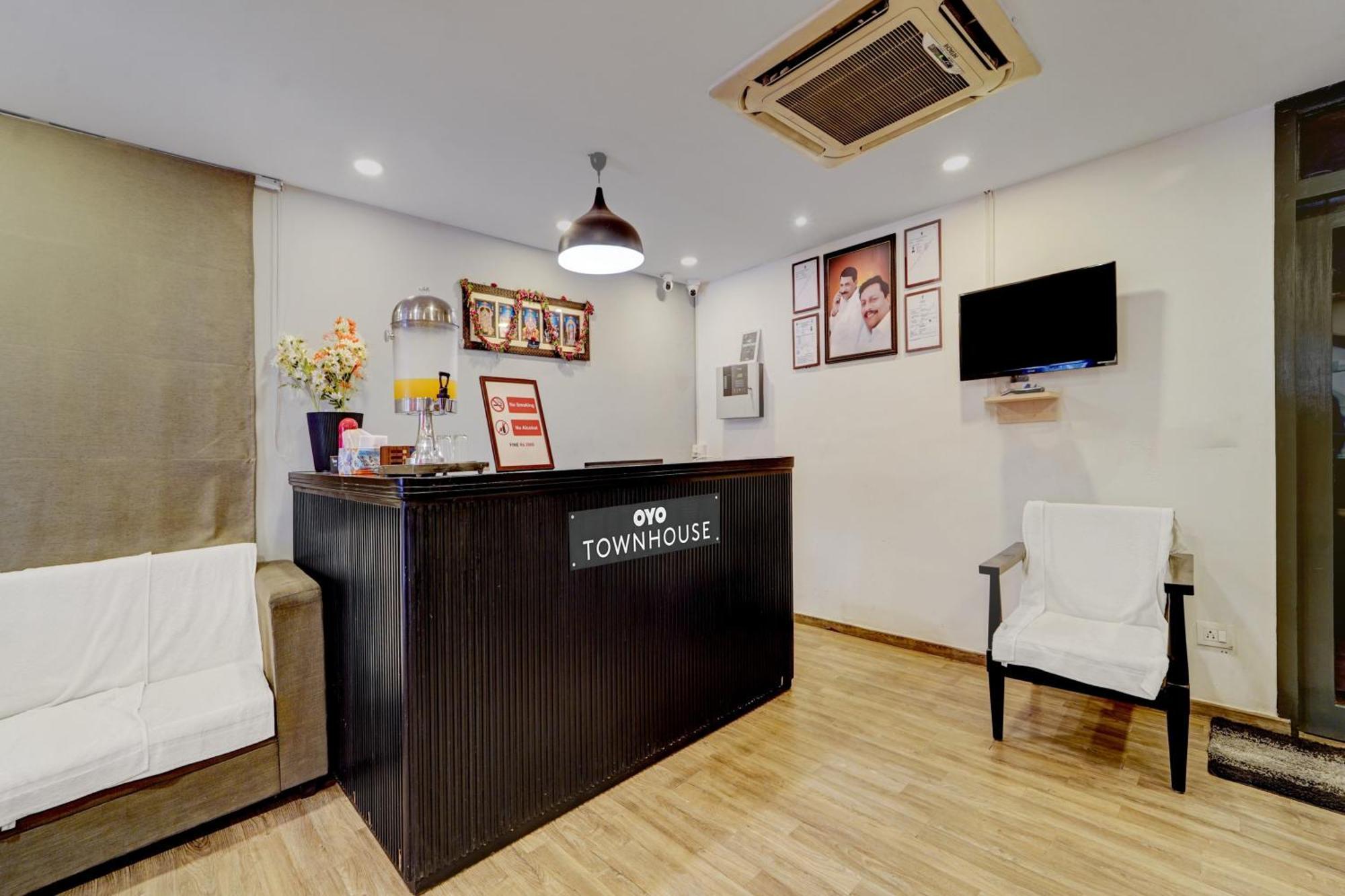 Super Townhouse Four Season Hotel Coimbatore Ngoại thất bức ảnh